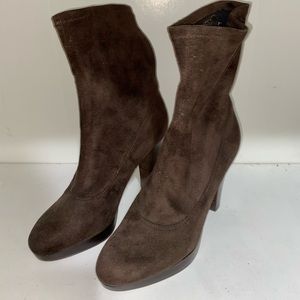 Nine West Brown Booties Size 7